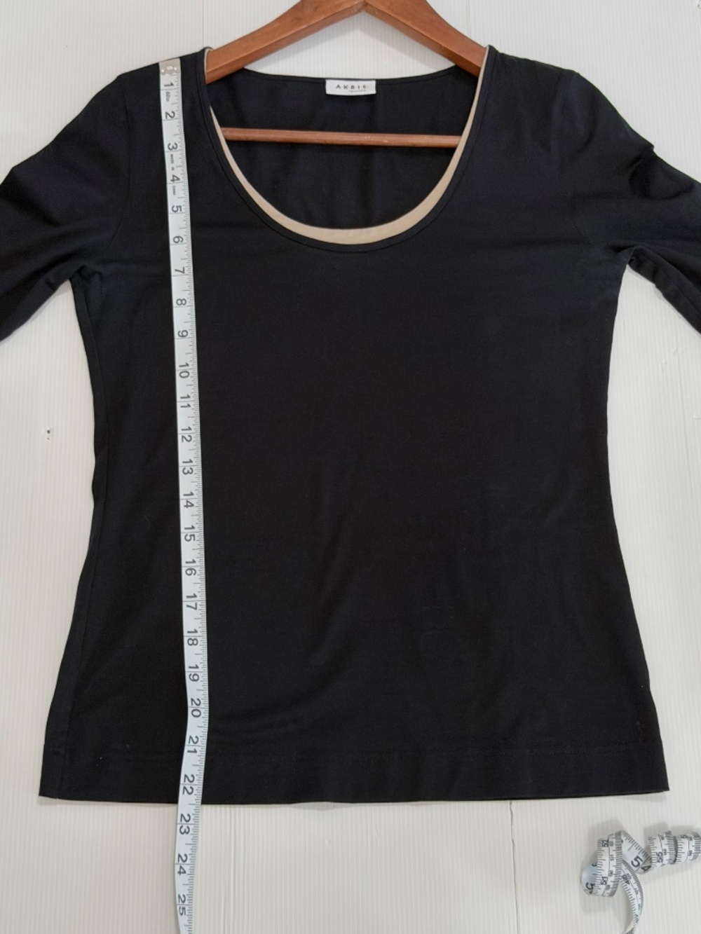 Akris Punto Black Scoop Neck 3/4 Sleeve Top Trim Detail Size US 6 - Picture 7 of 10